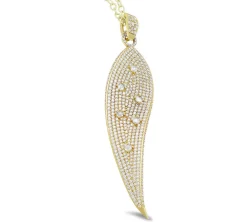18K yellow gold pendant with 5.62 CT diamonds and 0.53 CT diamonds